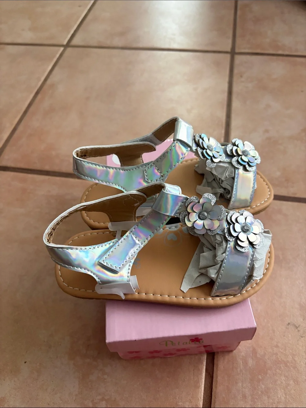 Kids' Iridescent Flower Strap Sandals - Silver